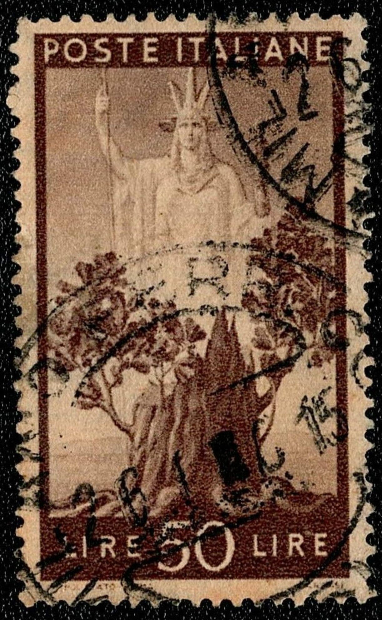 SCG700 - Italy 50 Lire Italia Standing Allegory Used
