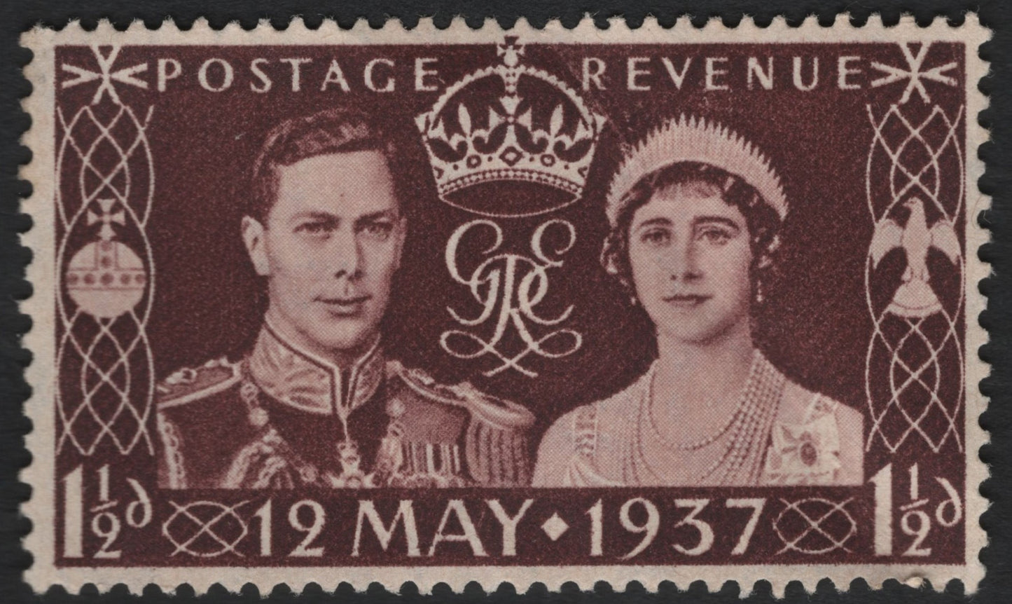 SCG9588 - United Kingdom 1937 Coronation Issue – 1½d Maroon (King George VI & Queen Elizabeth)