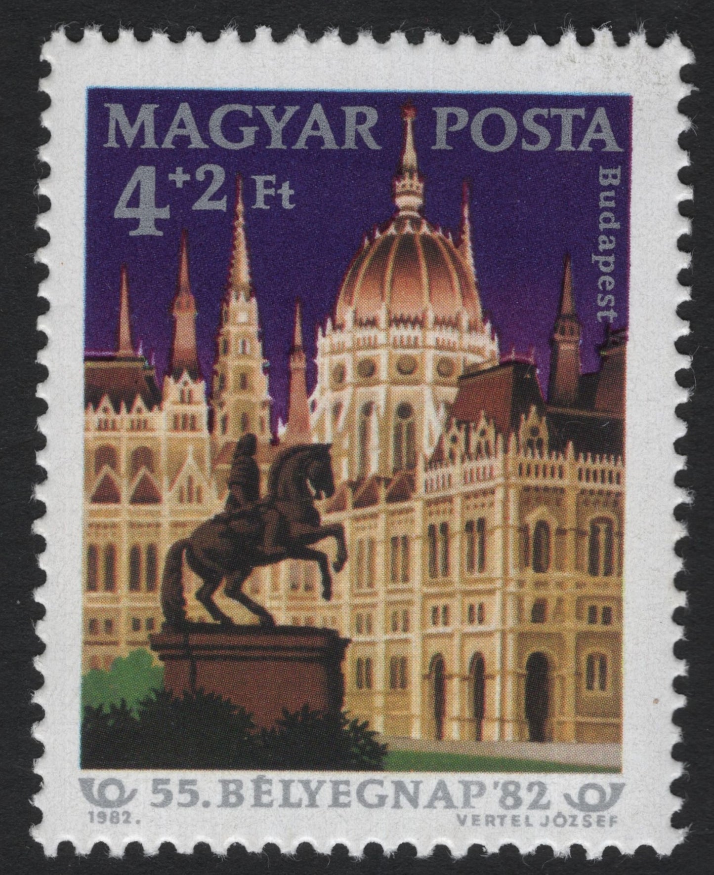 SCG5360 - Hungary 1982 – 55th Stamp Day, Parliament Building with Statue