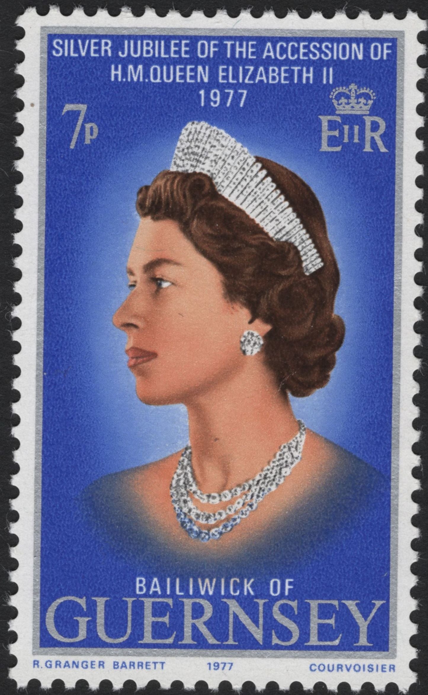 SCG5484 - Guernsey 1977 Silver Jubilee of Queen Elizabeth II – Set of 2