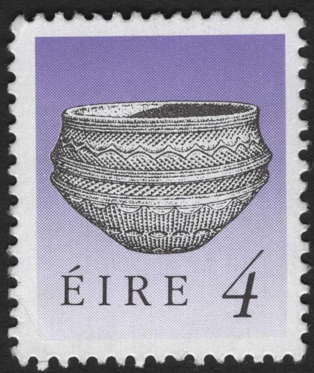 SCG6605 - Ireland 4p Pottery Design (Early Irish Art Definitive, 1971)