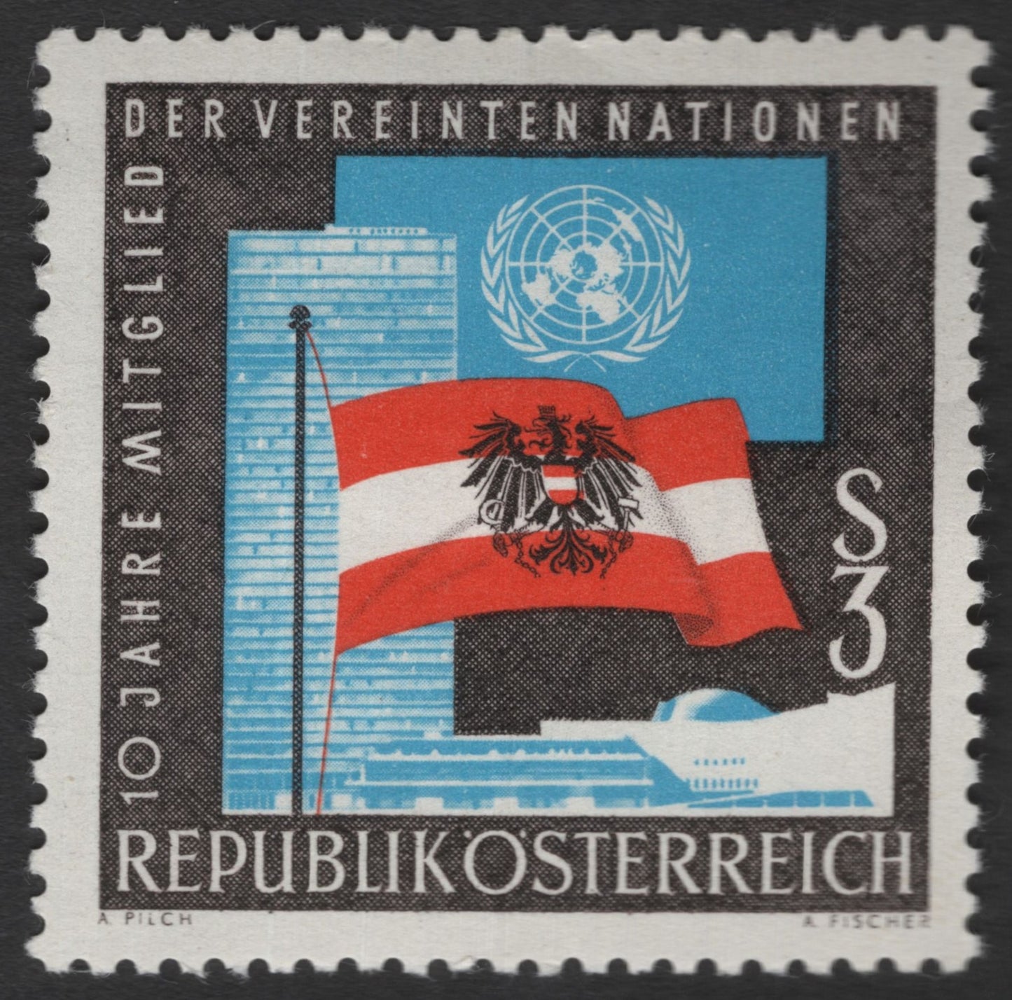 SCG12017 - Austria Joins the United Nations – Austrian Flag at UN Headquarters