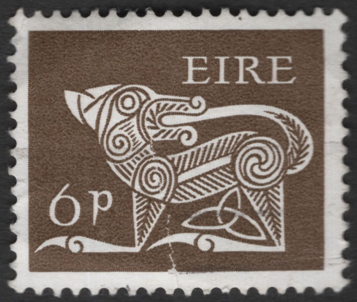 SCG12023 - Ireland 6p Celtic Animal Motif Definitive