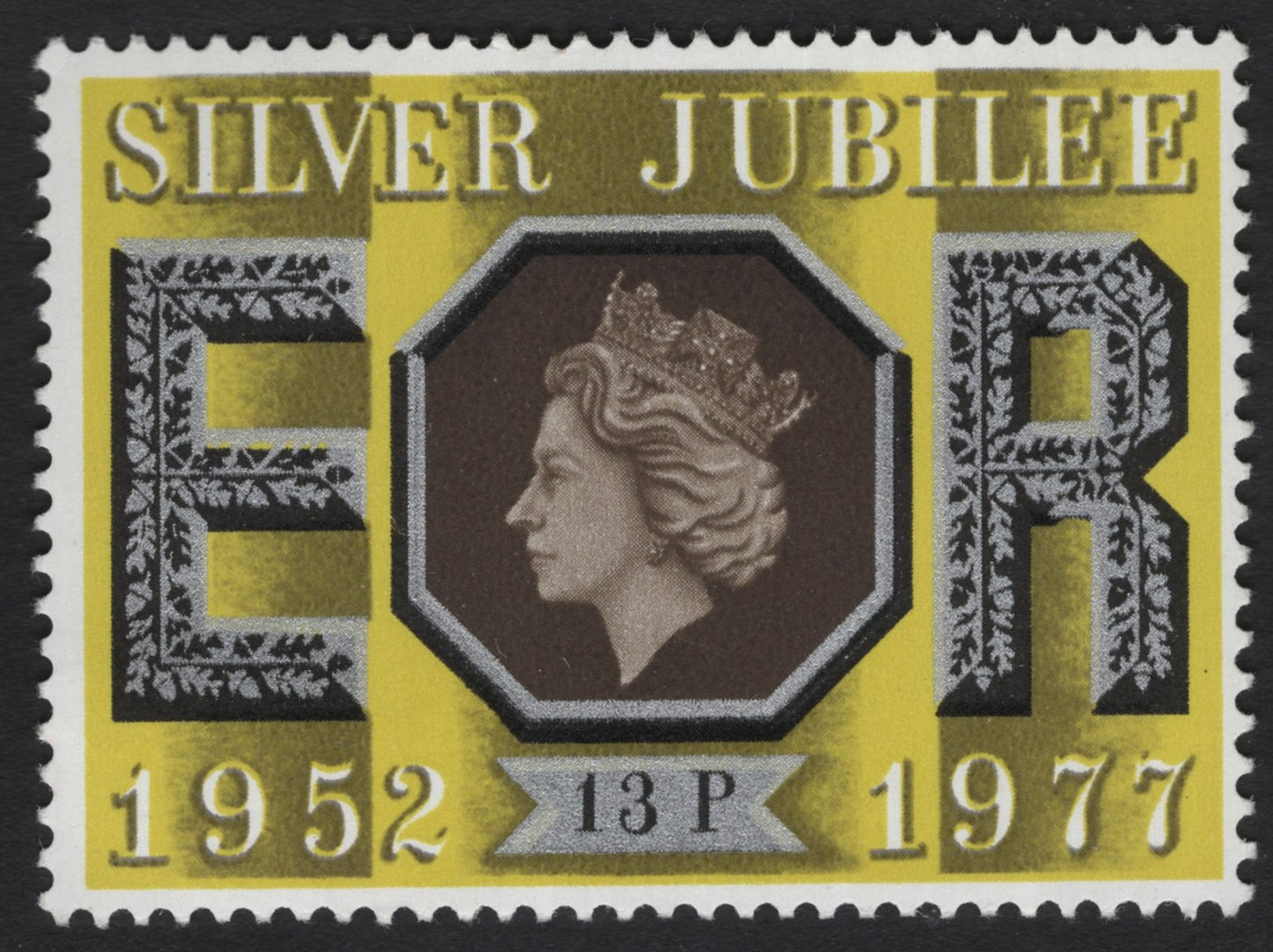 SCG7026 - United Kingdom 1977 – Silver Jubilee of Queen Elizabeth II (13p)