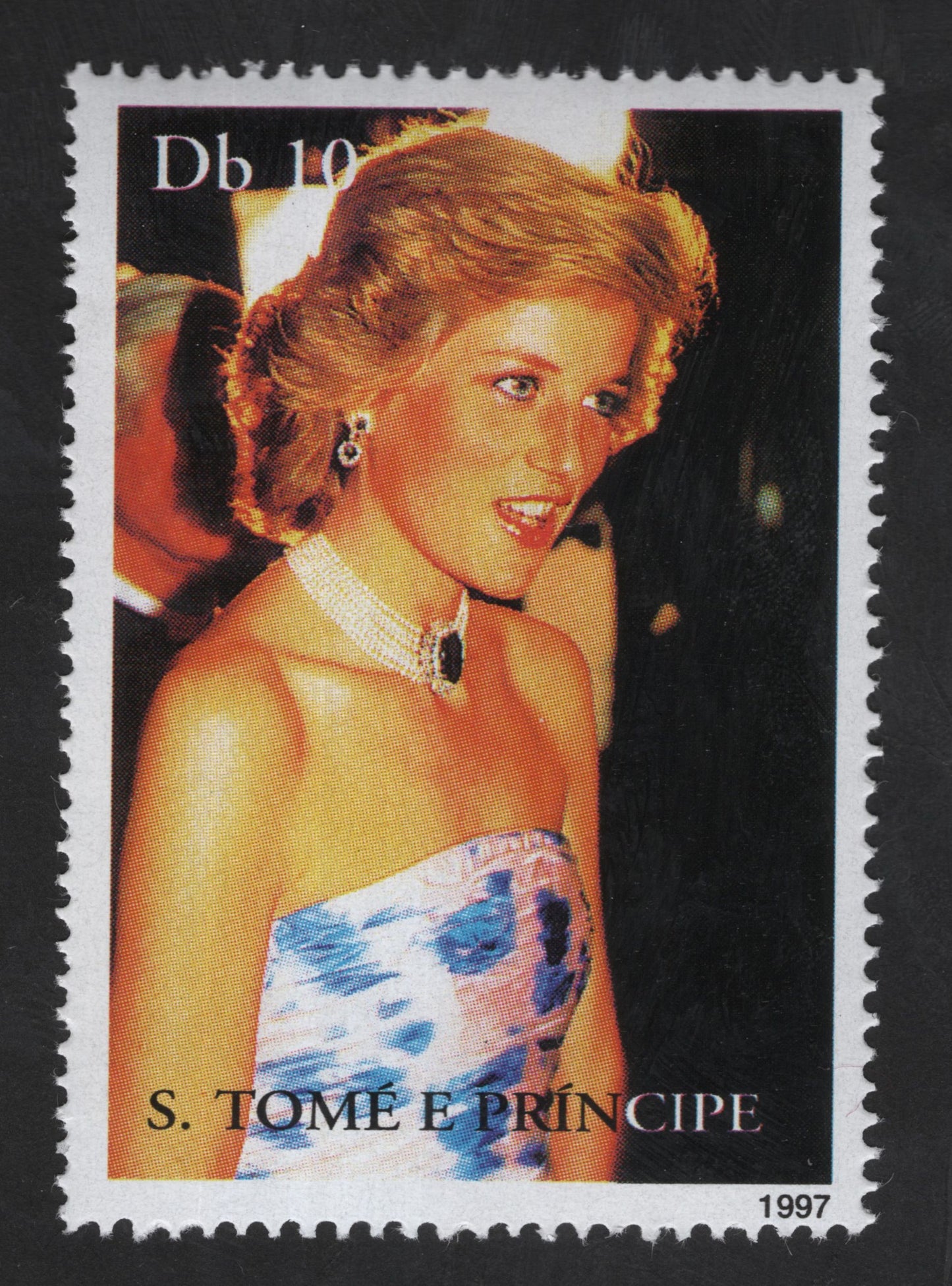 SCG13318 - Princess Diana Commemorative Stamp – 10 Dobras (1997)