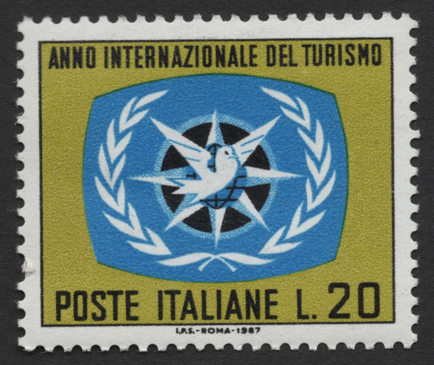 SCG327 - Italy 1967 – International Year of Tourism Stamp Pair