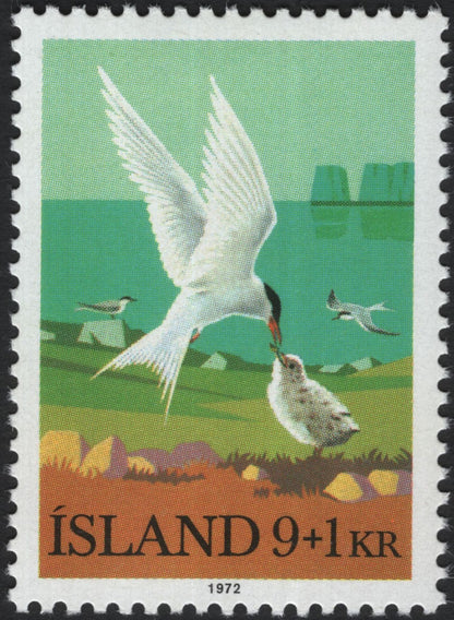 SCG7379 -  Iceland 1972 – Arctic Tern and Chick (7 + 1 Kr & 9 + 1 Kr)
