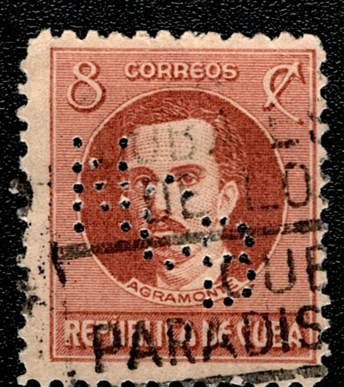 SCG146 Cuba 8c Ignacio Agramonte Perfin Stamp – Republica de Cuba – Used