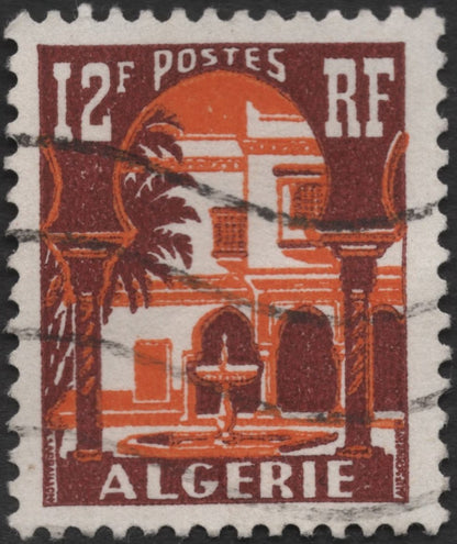 SCG717 - Algeria Courtyard Fountain Stamps (Used Pair)
