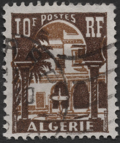 SCG717 - Algeria Courtyard Fountain Stamps (Used Pair)