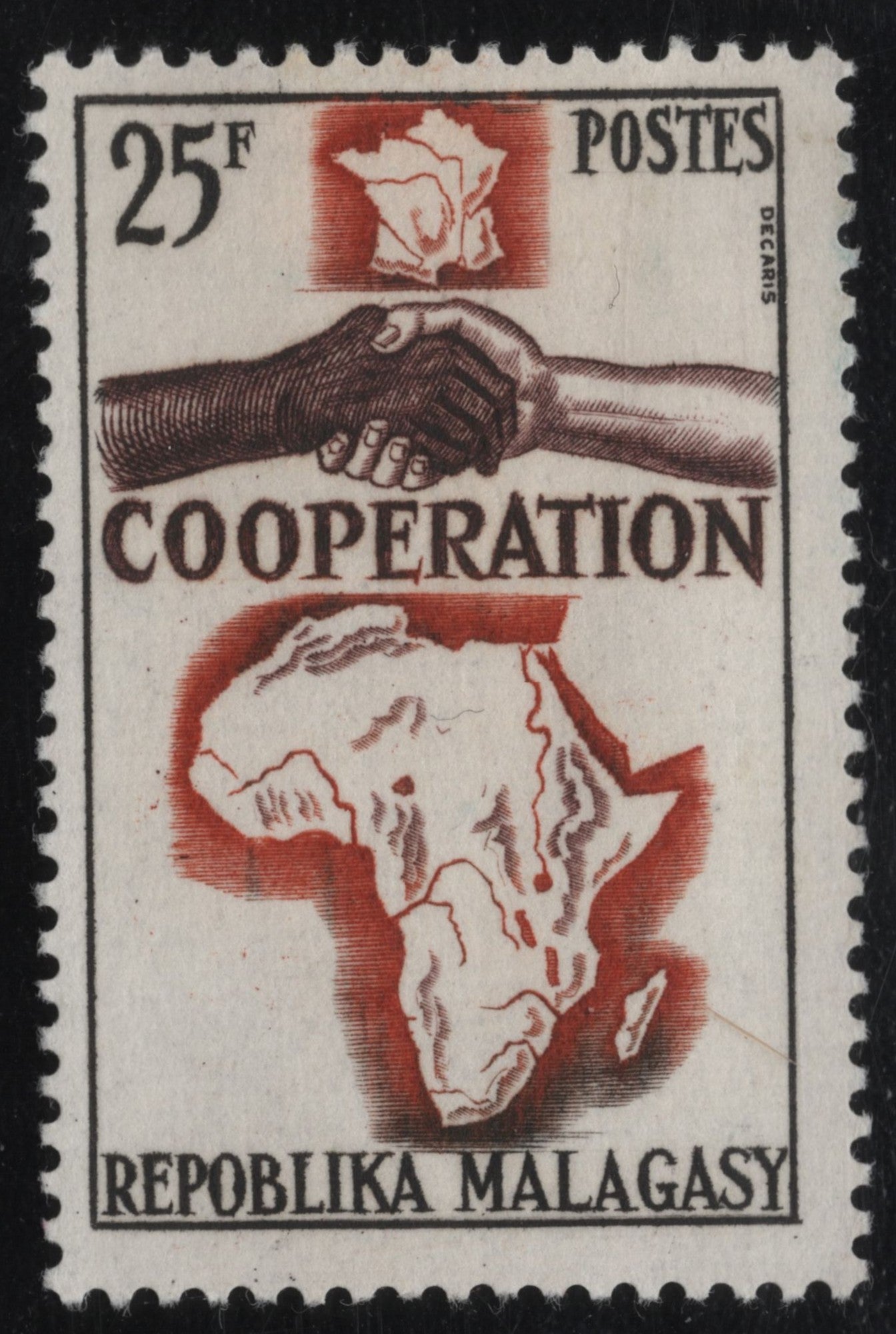 SCG1748 - Madagascar 25F “Cooperation” – Africa and France Handshake