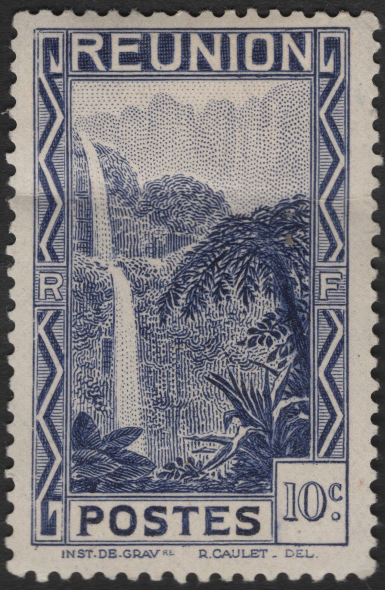 SCG2549 - 1933 Réunion Waterfall Scene – 10c Blue