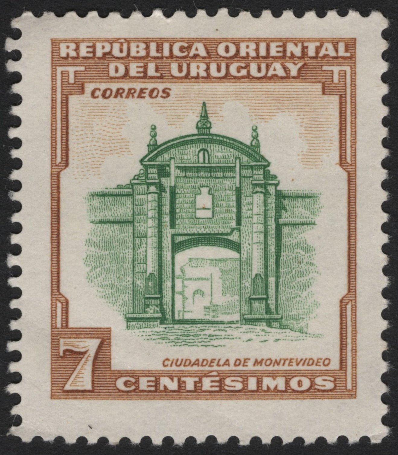 SCG4709 - Uruguay 7 Céntesimos – Ciudadela de Montevideo (Colonial Gateway)