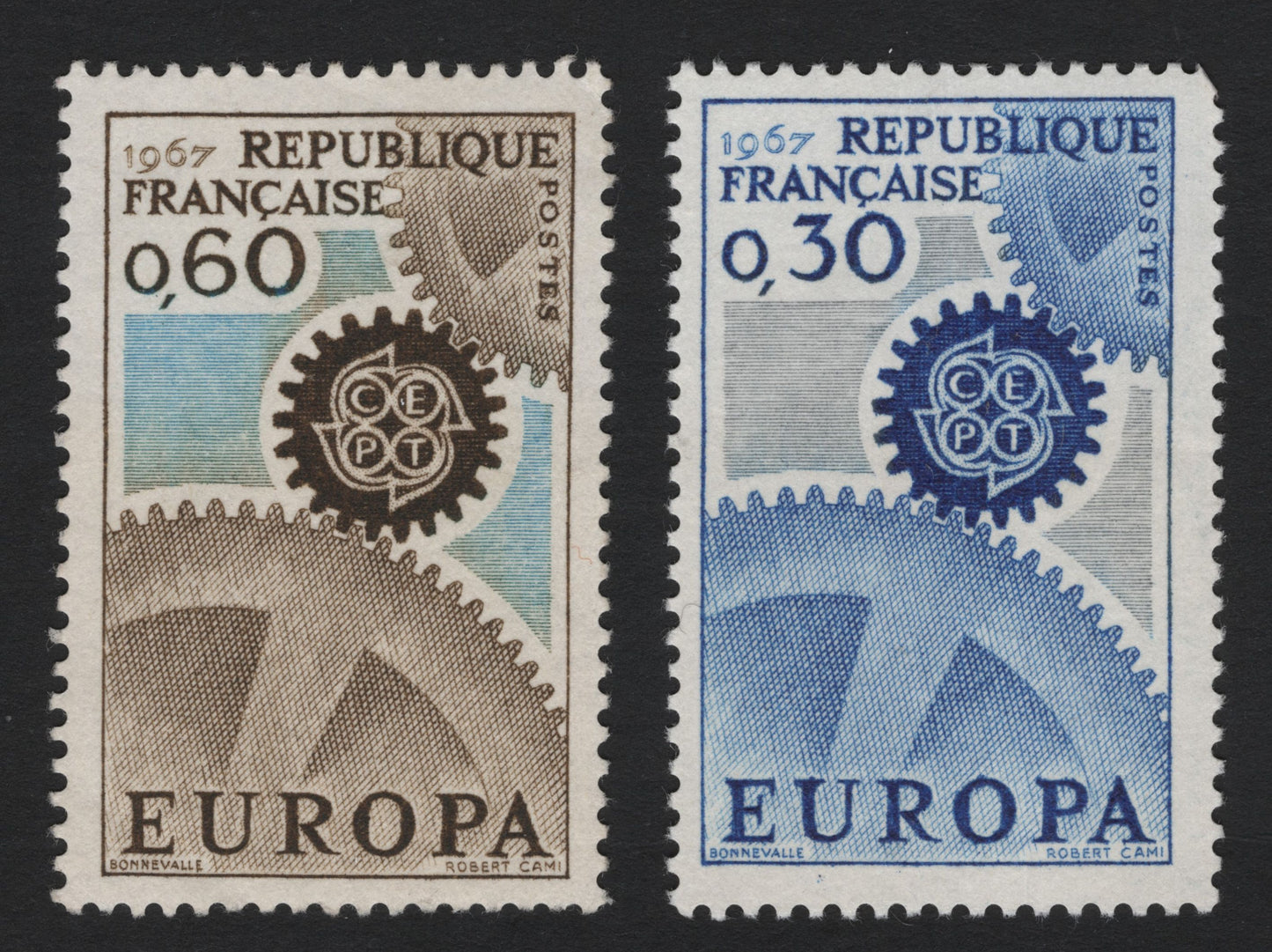 SCG5184 - France 1967 Europa CEPT “Gears” Set (0.30 Fr & 0.60 Fr)