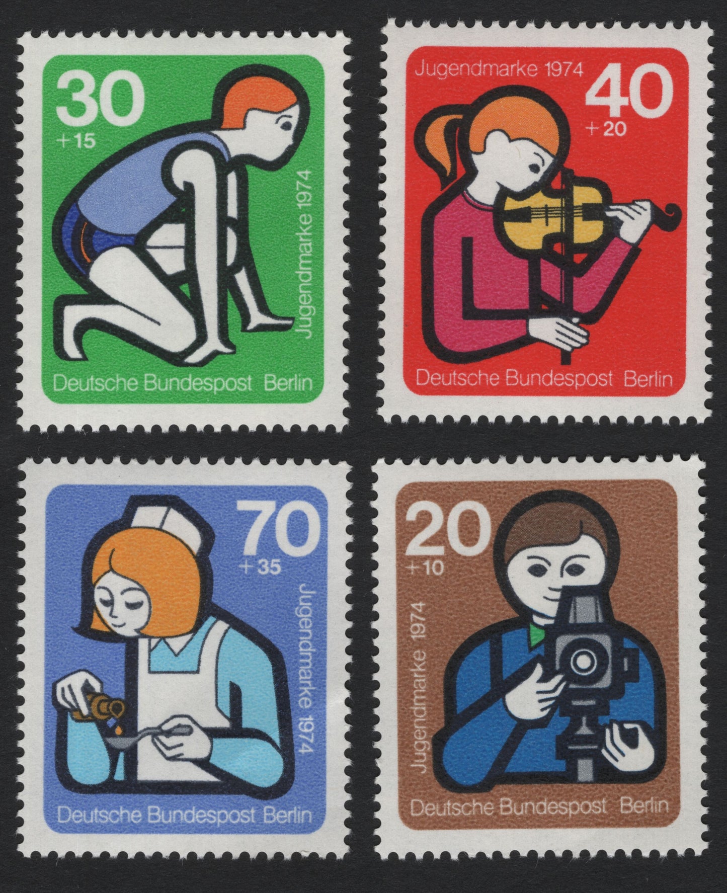 SCG5264 -Youth Welfare Semi-Postal Set (Berlin Issue)