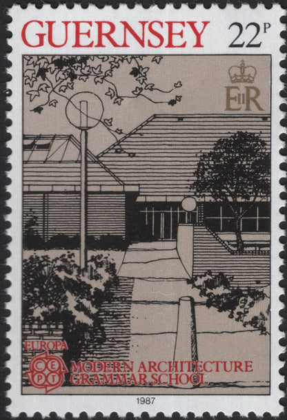 SCG5300 - Guernsey 1987 – Europa: Modern Architecture, Grammar School (22p Pair)