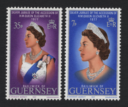 SCG5484 - Guernsey 1977 Silver Jubilee of Queen Elizabeth II – Set of 2
