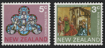 SCG5703 - New Zealand 1974 Christmas Stamps – “Adoration of the Magi” and “Angels in Glory”
