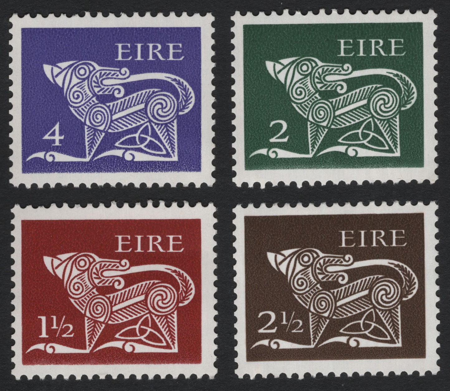 SCG7448 - Ireland – Celtic Dog Definitive Stamps (1971 Issue)