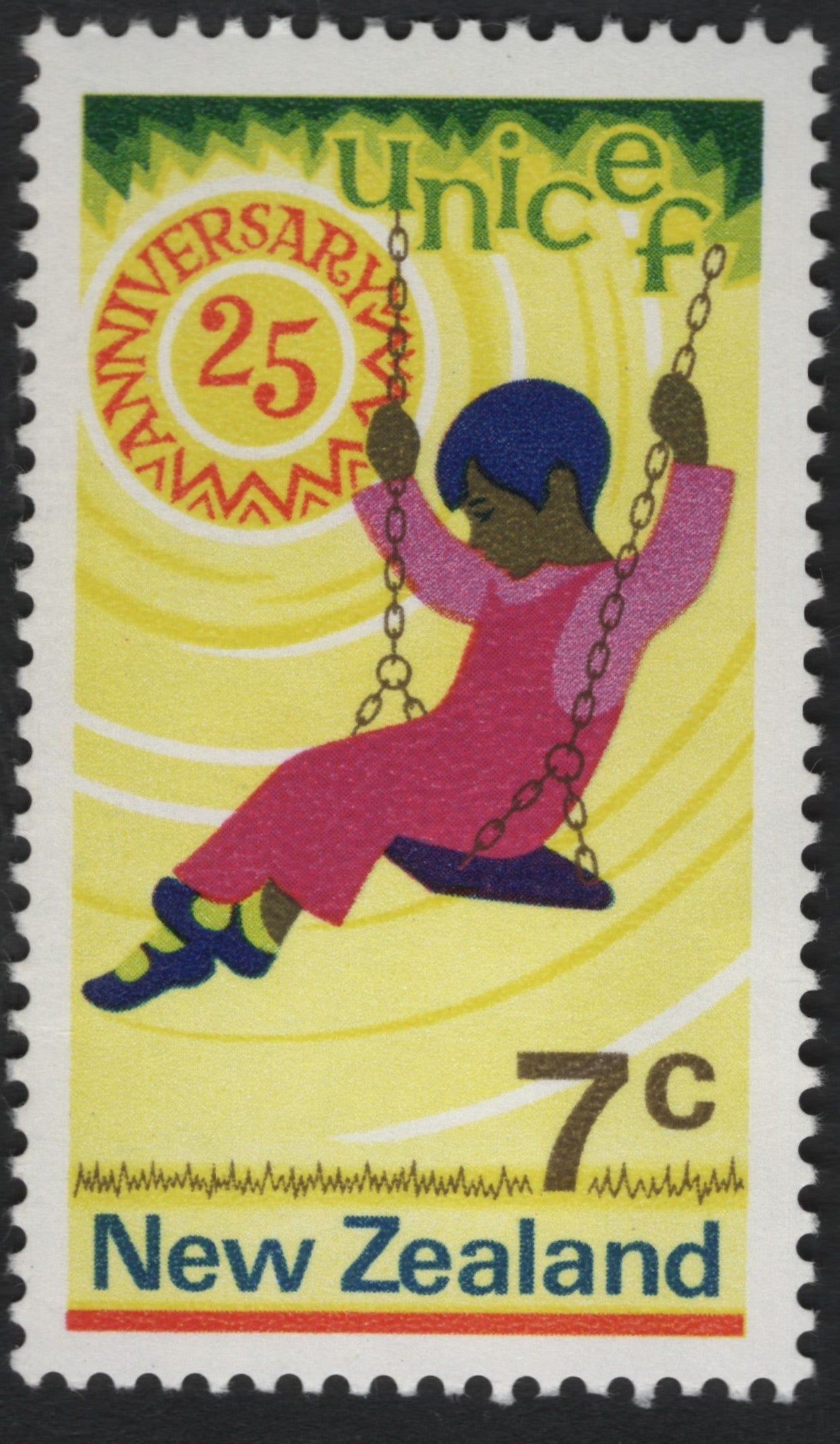 SCG10419 - 🇳🇿 New Zealand 1969 – UNICEF 25th Anniversary, 7c – Child on Swing