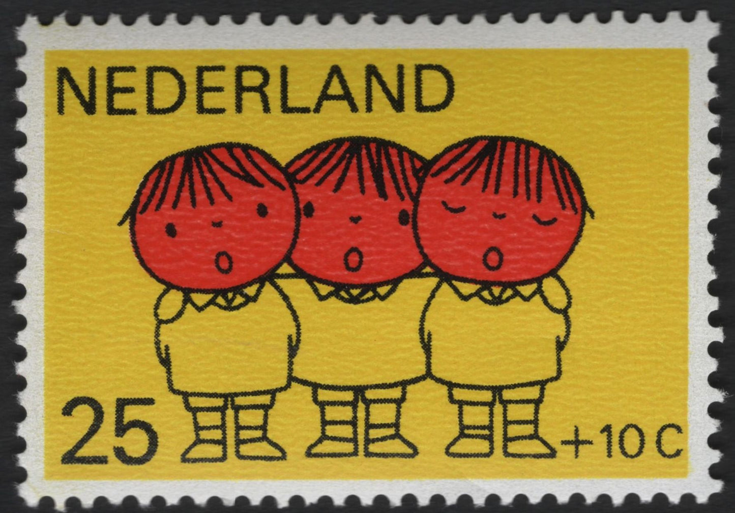SCG10036 - Netherlands 1973 Children’s Welfare Semi-Postal Set (25c+10c & 45c+20c)