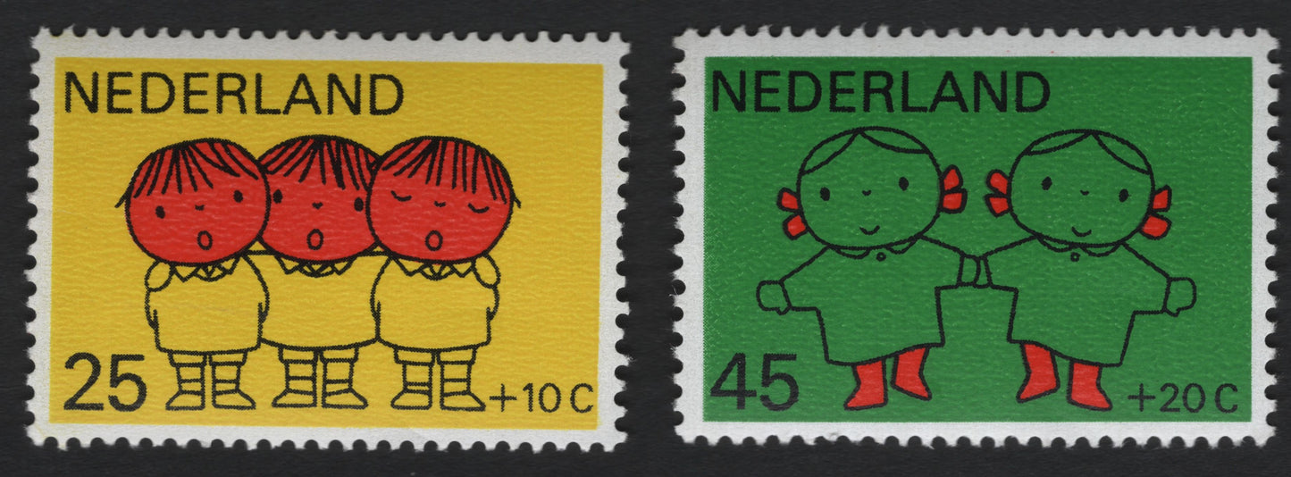 SCG10036 - Netherlands 1973 Children’s Welfare Semi-Postal Set (25c+10c & 45c+20c)