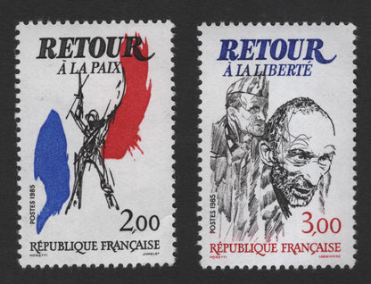 SCG11758 - France 1985 “Return to Peace & Liberty” Commemorative Stamp Pair