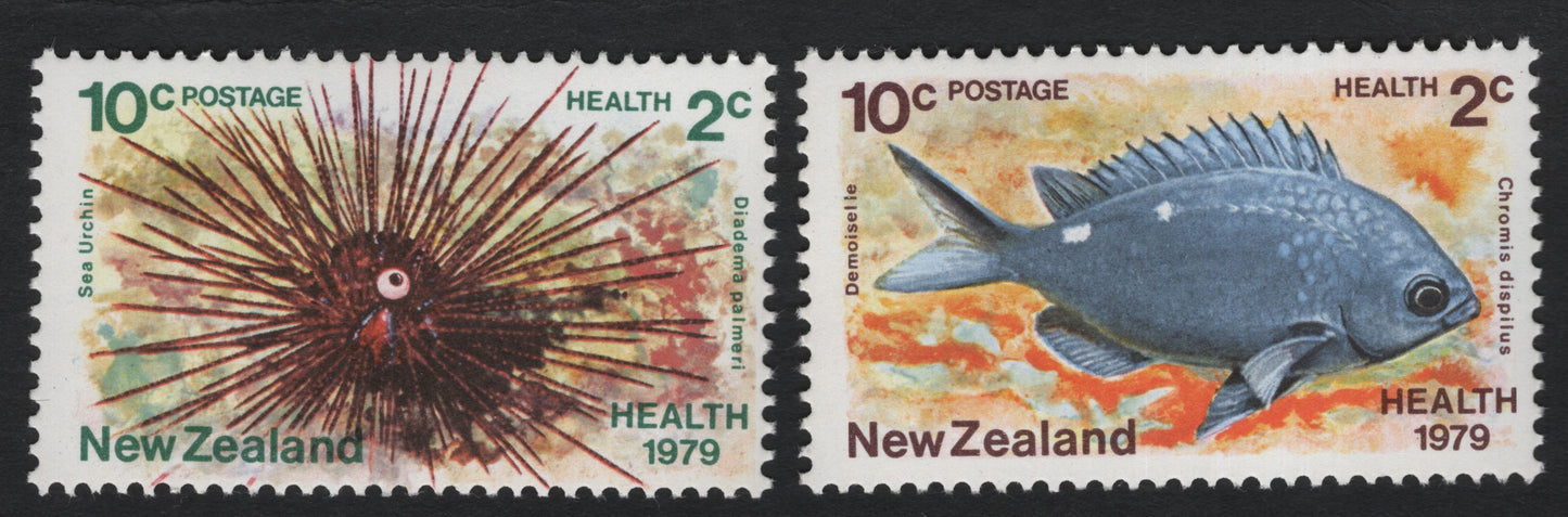 SCG10969 - New Zealand 1979 Marine Life Health Stamps – Sea Urchin & Damsel Fish Pair (10c + 2c)