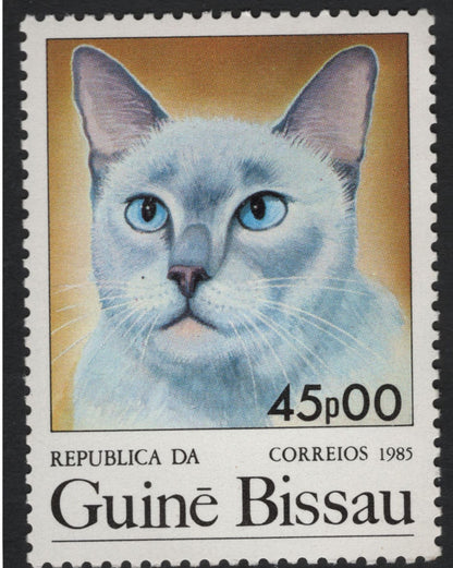 SCG11093 - Guiné-Bissau 1985 – Domestic Cat Breeds (Complete 7-Stamp Set)