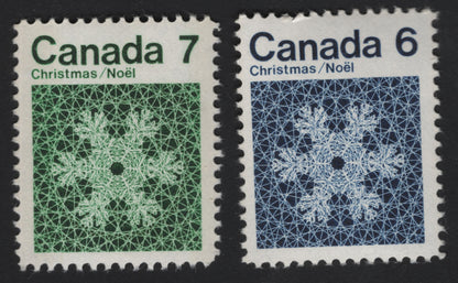 SCG11156 - Canada – Christmas / Noël Snowflake Stamps (6¢ & 7¢)