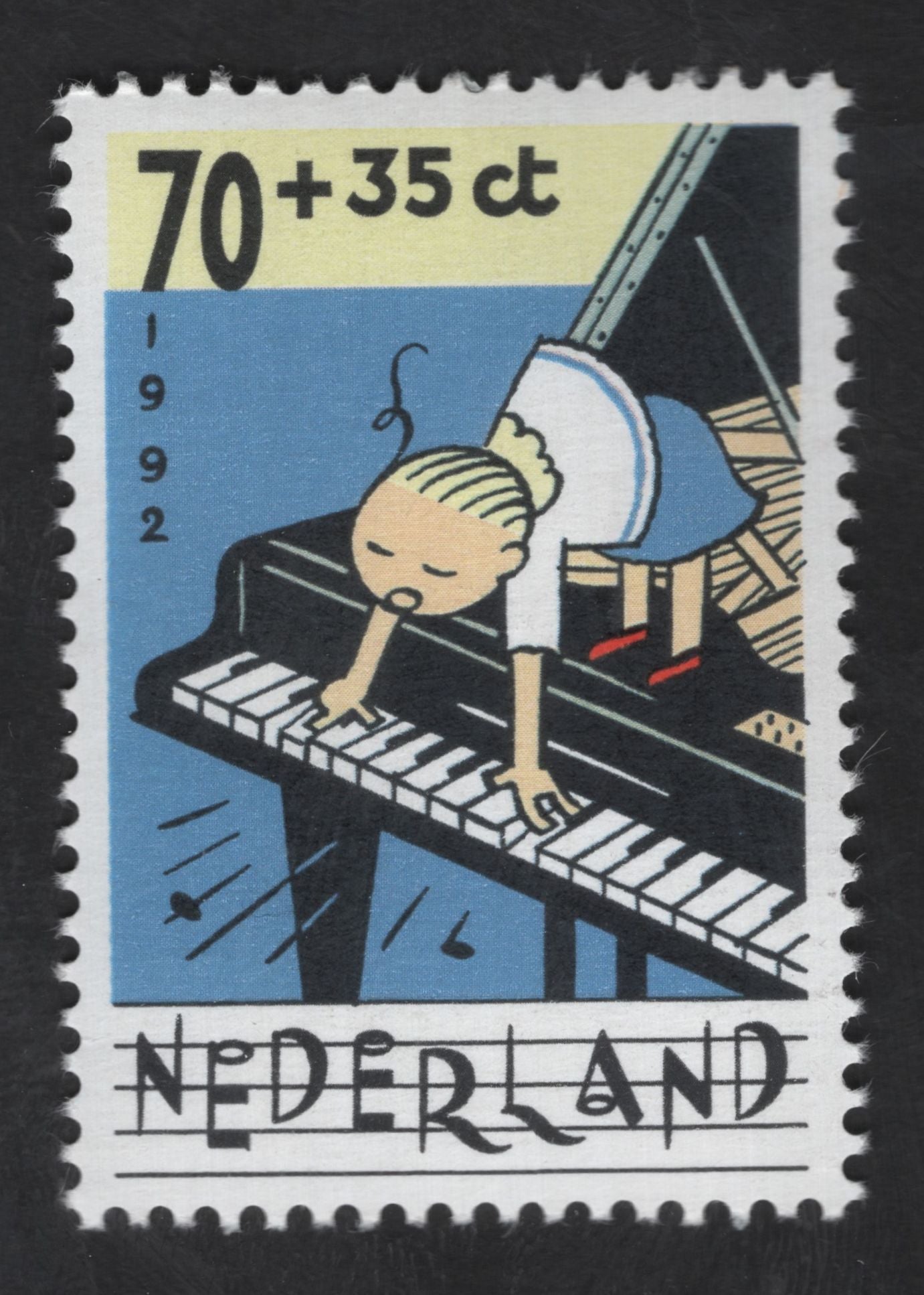 SCG13464 - Netherlands 1992 Kinderzegel Semi-Postal Stamp – Child Playing Piano (70+35 ct)