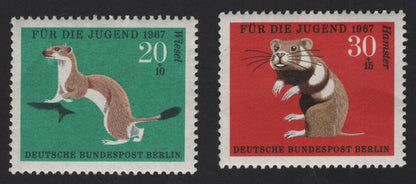 SCG12162 - Germany (Berlin) 1967 “For the Youth” Charity Animal Pair – Weasel & Hamster