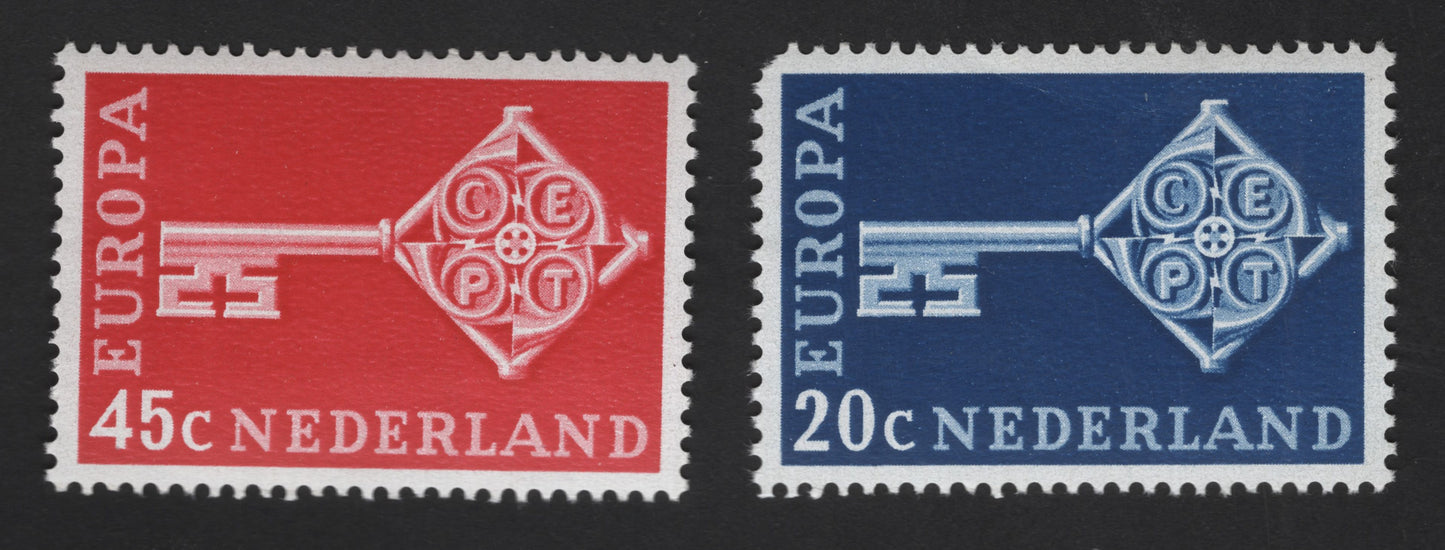 SCG12175 - Netherlands CEPT Europa “Key Symbol” Definitive Pair